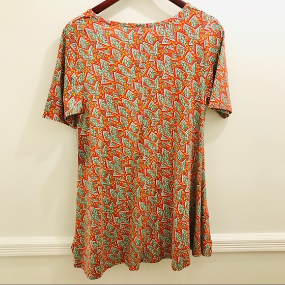 NWT Lularoe Perfect T Small Leaves green orange t-shirt top - Picture 2 of 10